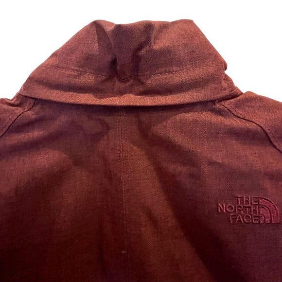The North Face Women's Ski Jacket in Rust Red - Picture 5 of 13
